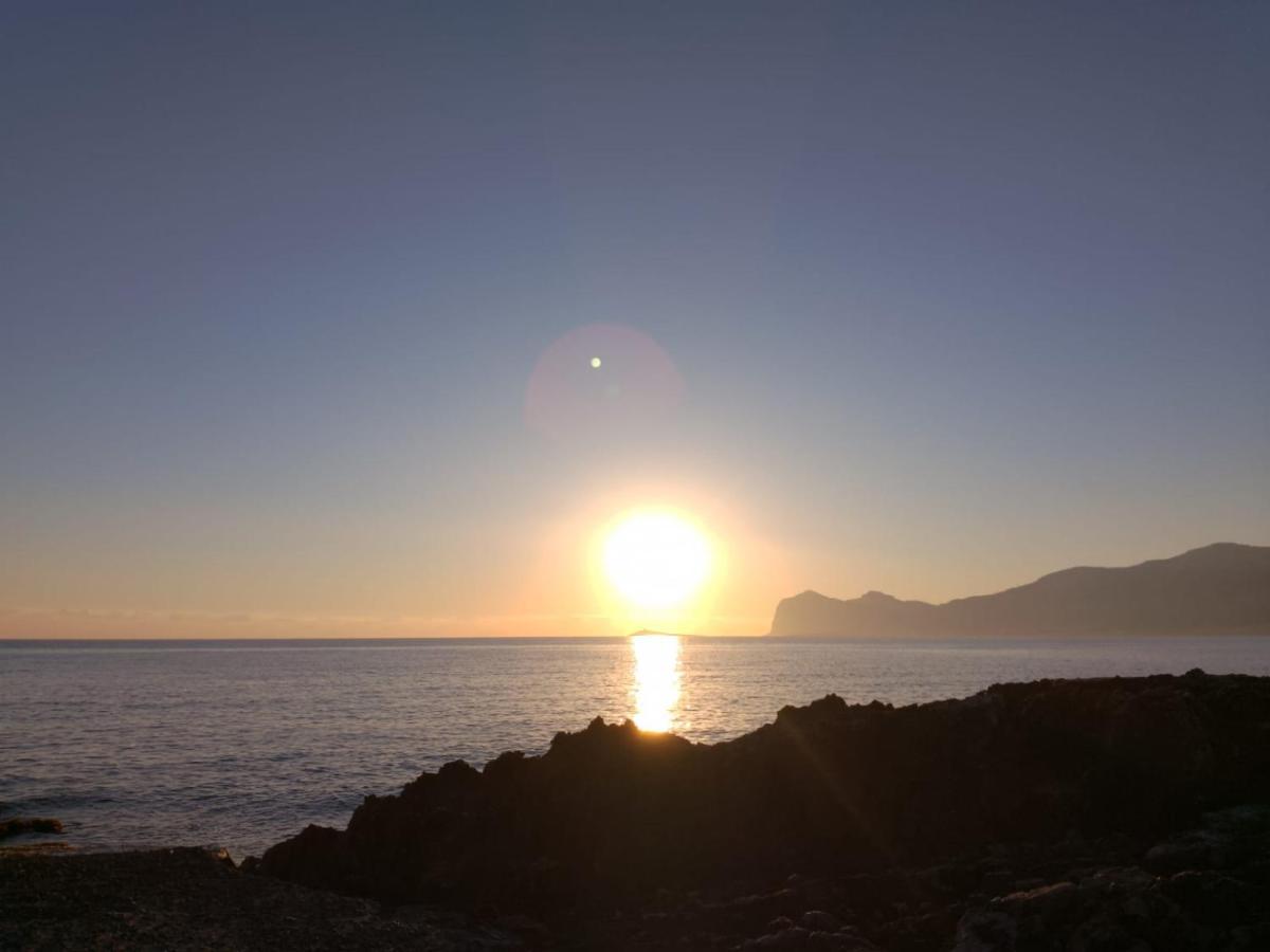 Amecasa - Casa Vacanze Sicilia Carini Buitenkant foto